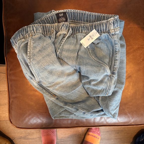 GAP NWT Horseshoe jeans medium wash NWT - Picture 5 of 5